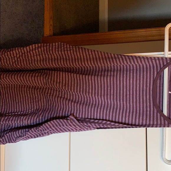 CALIA by carrie underwood tank! - Picture 1 of 4